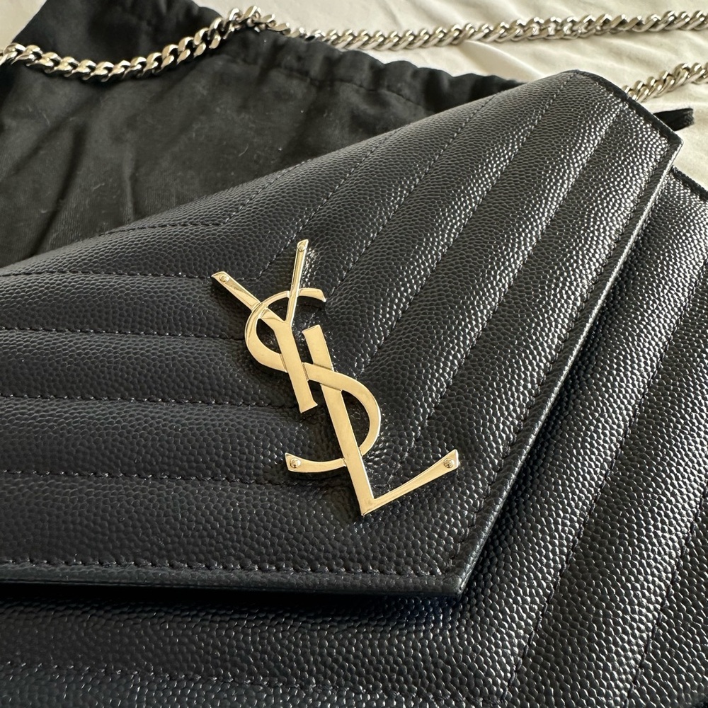 SAINT LAURENT CASSANDRA CROSSBODY SHOULDER BAG / NAVY WITH SILVER HARDWARE - Picture 2 of 6